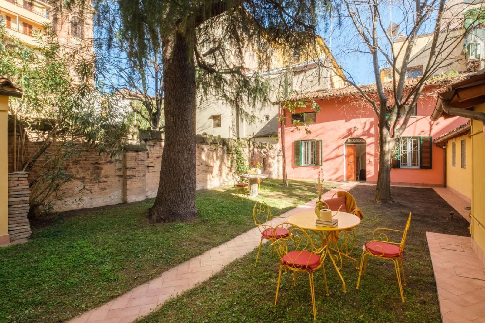 Piazza Maggiore - Il Sentiero Apartment With Private Garden Bolonya Dış mekan fotoğraf